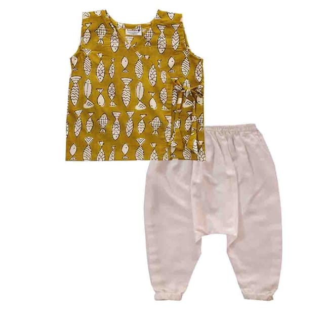 Snowflakes Unisex Infant Jabla Top With Harem Pant Set With Fish Prints - Yellow